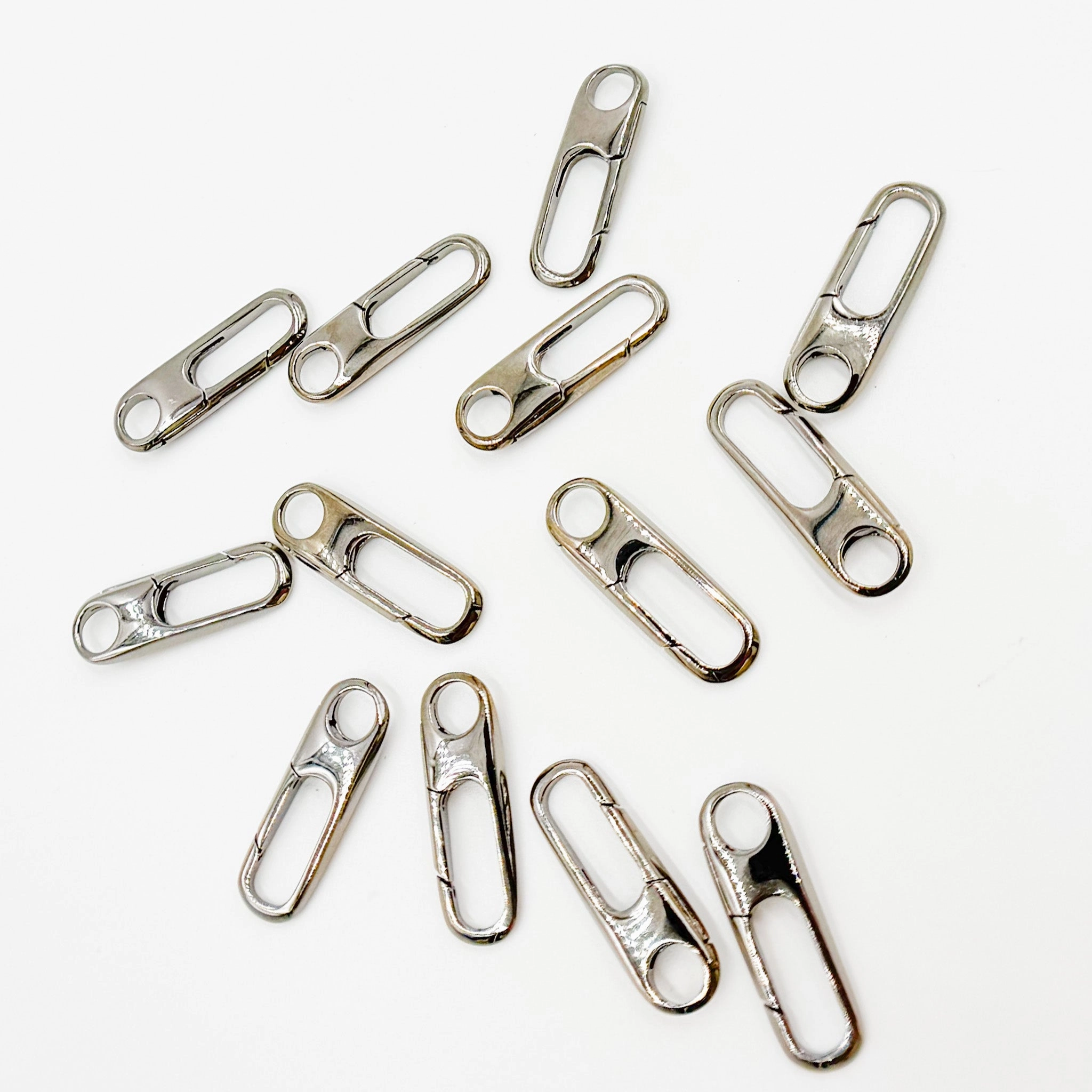 1355BRS. 20MM Black Rhodium Shiny Sterling Silver Oval Clasp
