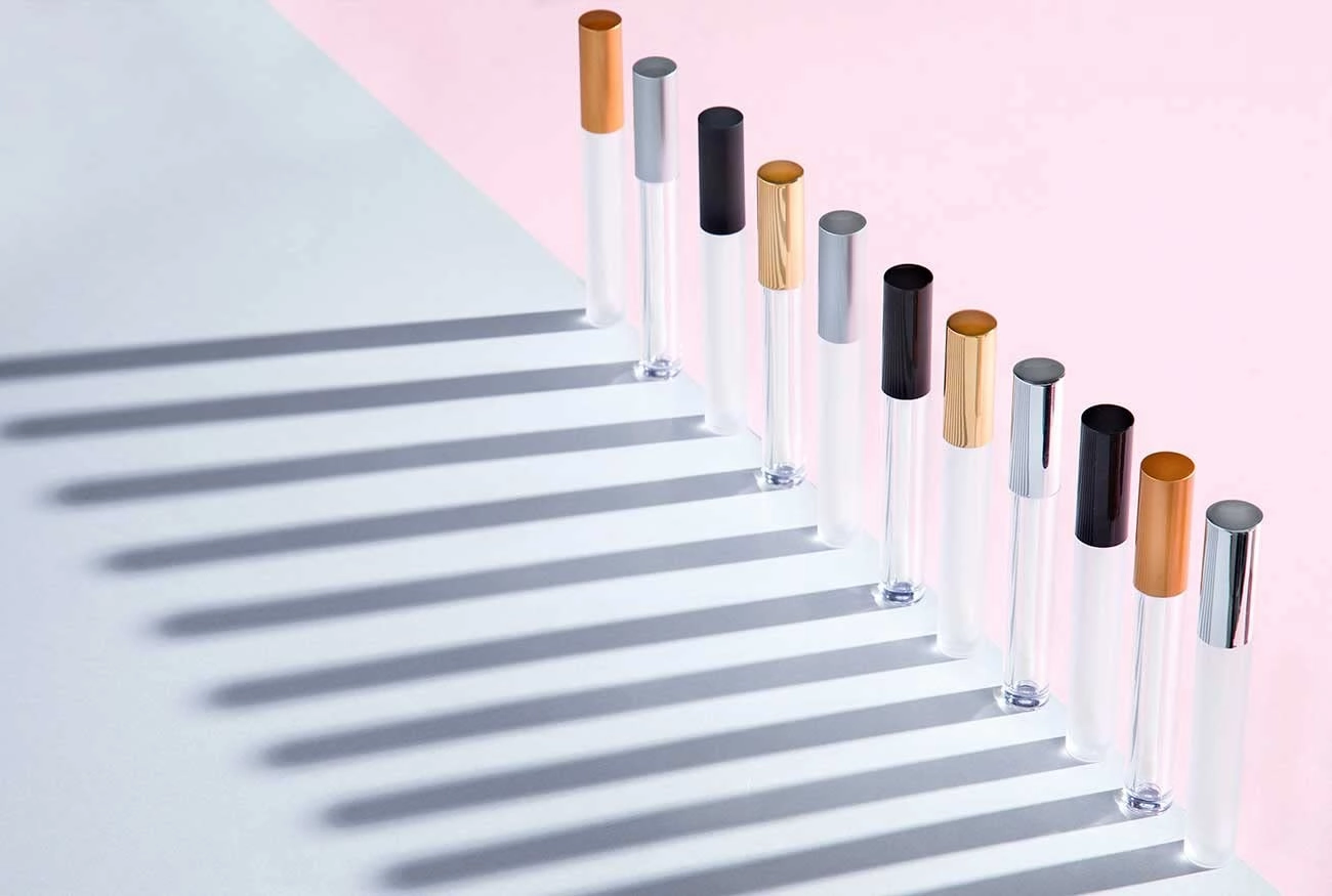 Cosmetic Packaging Now Vibe Clear Lip Gloss Tubes w/Shiny Gold Cap & Doe Foot Wand (Carton - 336 Pack)
