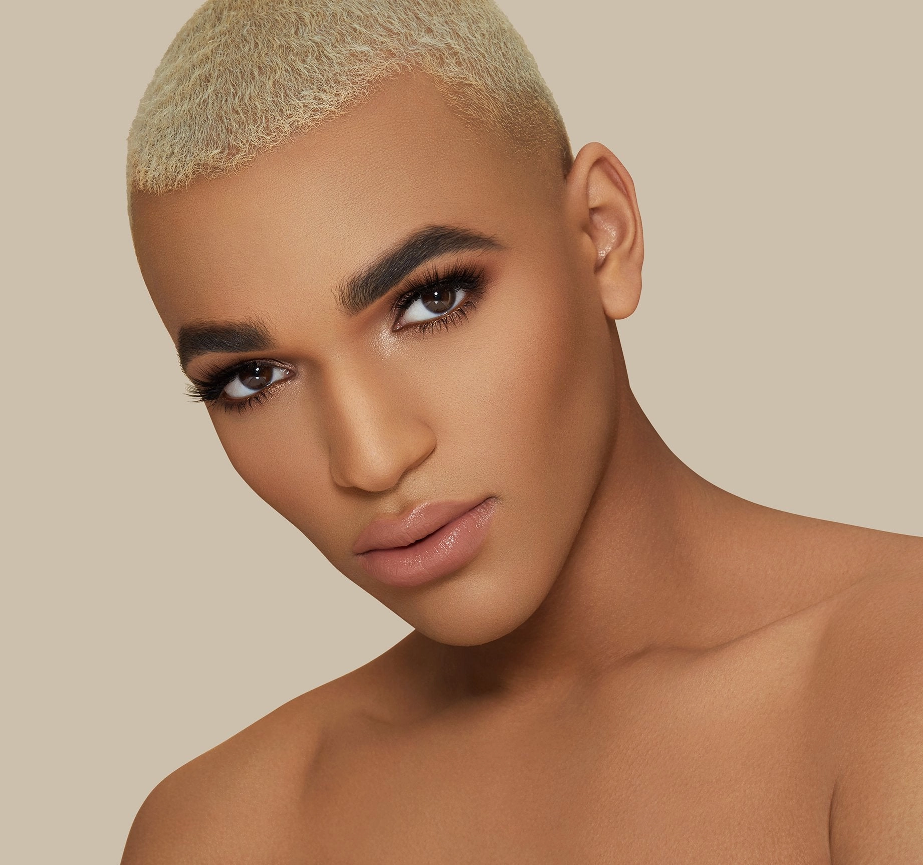 F3.30 FOUNDATION FLUIDITY Comprehensive selection - FULL-COVERAGE Exceptional