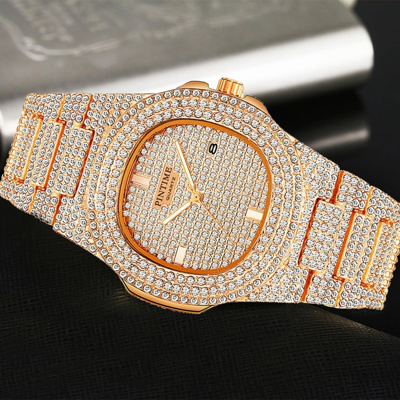 FANMIS Unisex Luxury Crystal Diamond Watch Fashion Analog Watch Stainless Steel Band Mens Womens Iced-Out Bracelet Watch