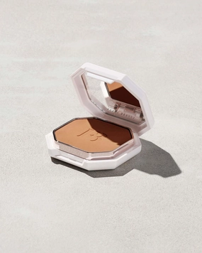 Fenty Beauty by Rihanna Pro Filt’r Soft Matte Longwear Powder Foundation 300