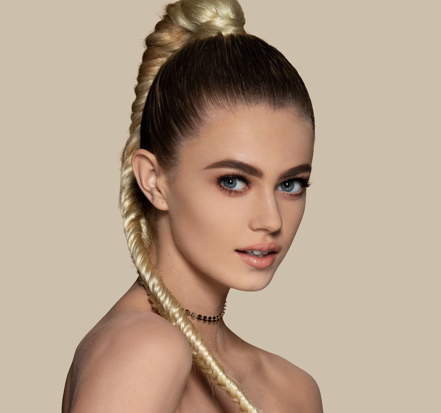 FLUIDITY F1.100 FOUNDATION FULL-COVERAGE Verified transactions - Specialty items