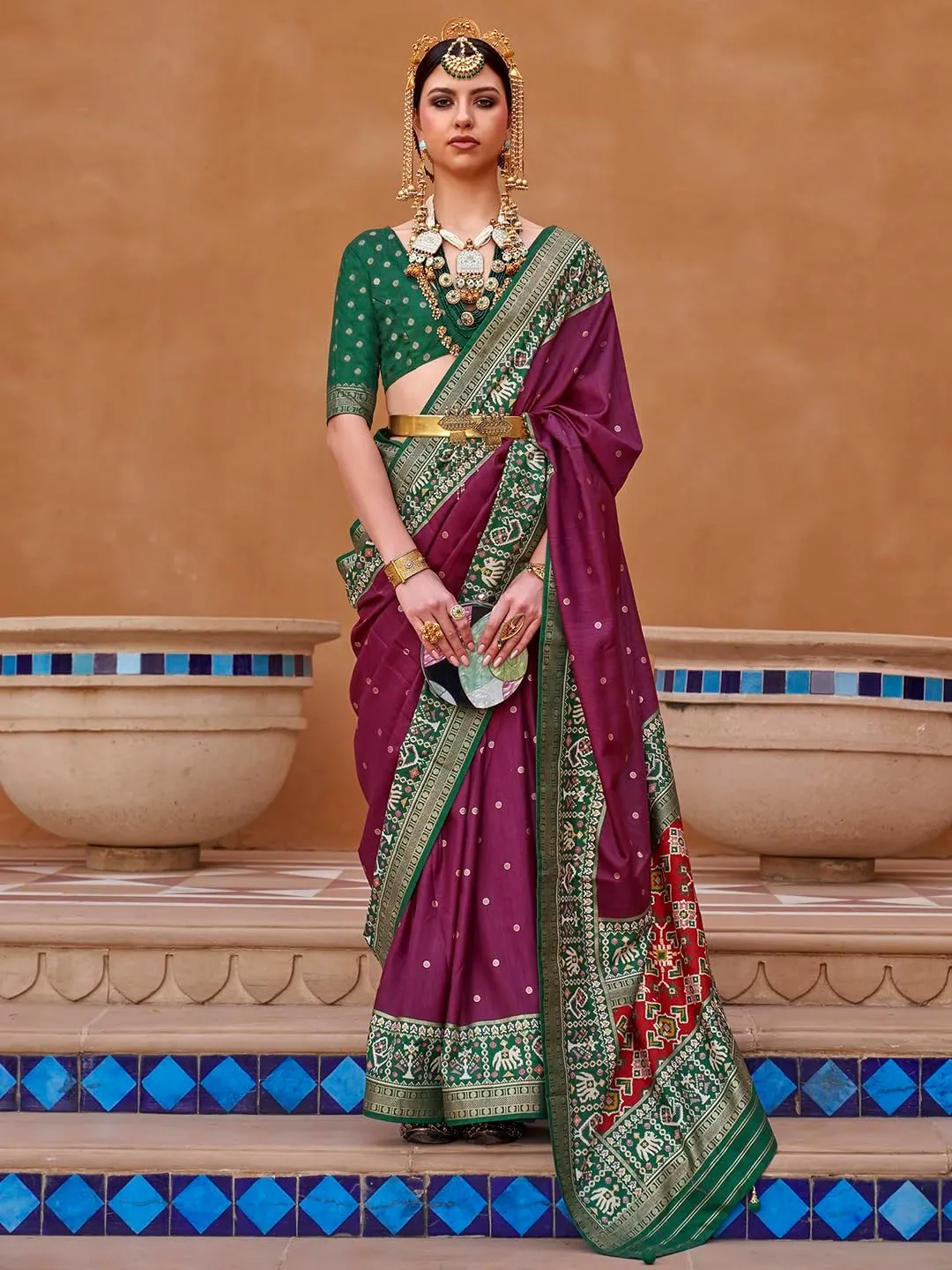 Indian Women's Pink Woven Design Patola Silk Saree with Unstitched Blouse Piece (TRITH100_Parent)