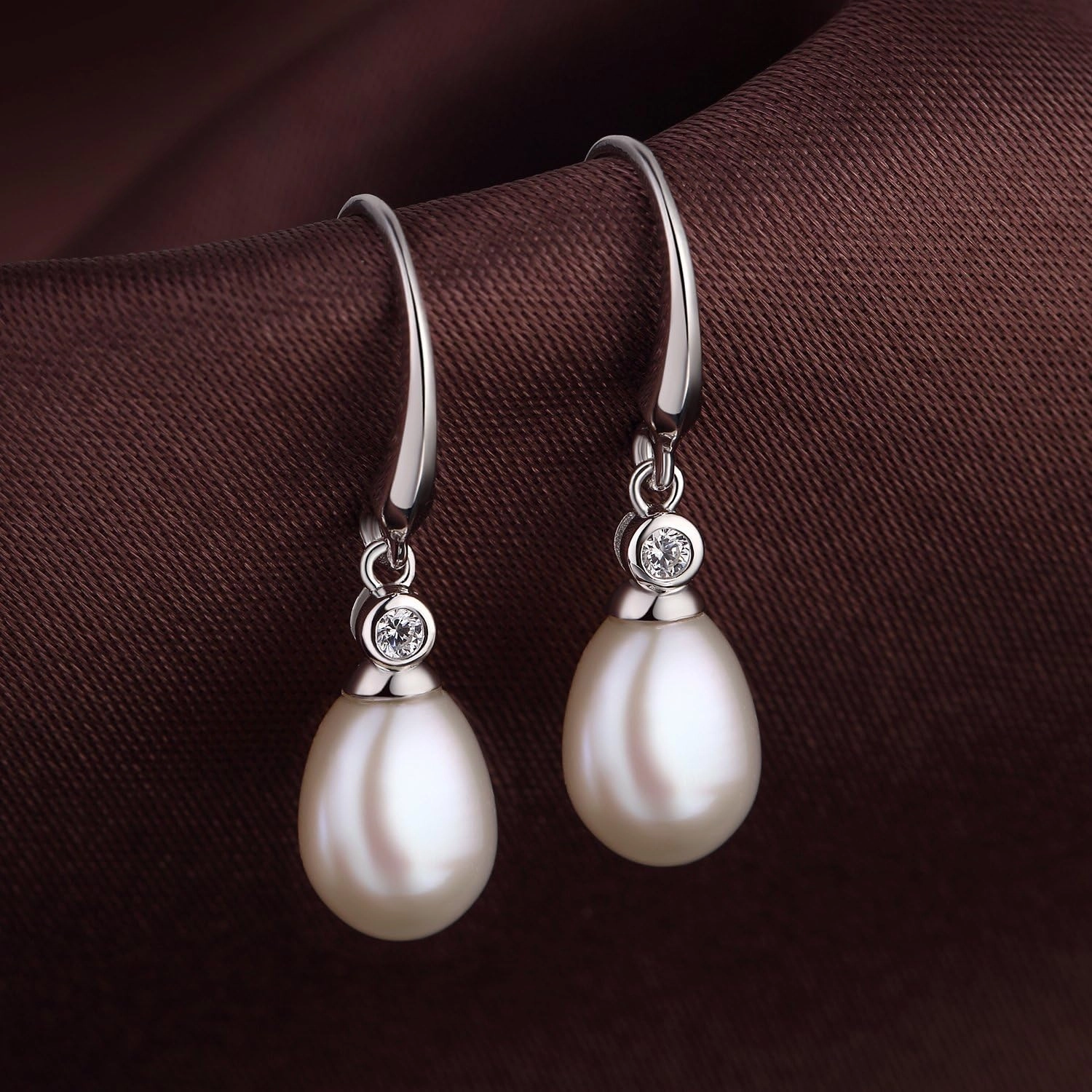 Jiamiaoi Pearl Earrings for Women 925 Sterling Silver Hook Earrings Dangle Drop Pearl Earrings Silver Drop Earrings for Women, Come with Gift Box