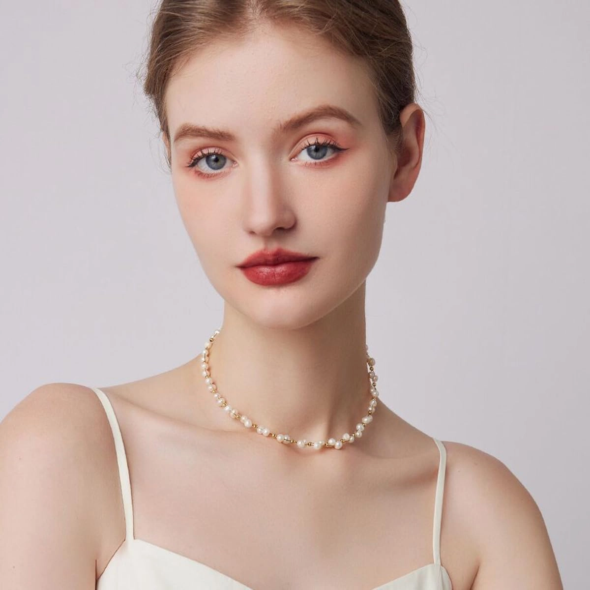 K-Elewon Natural Freshwater Pearl Choker Necklace for Women Dainty 18K Gold Plated Baroque Pearl Necklaces Handmade Jewelry Gift CH01