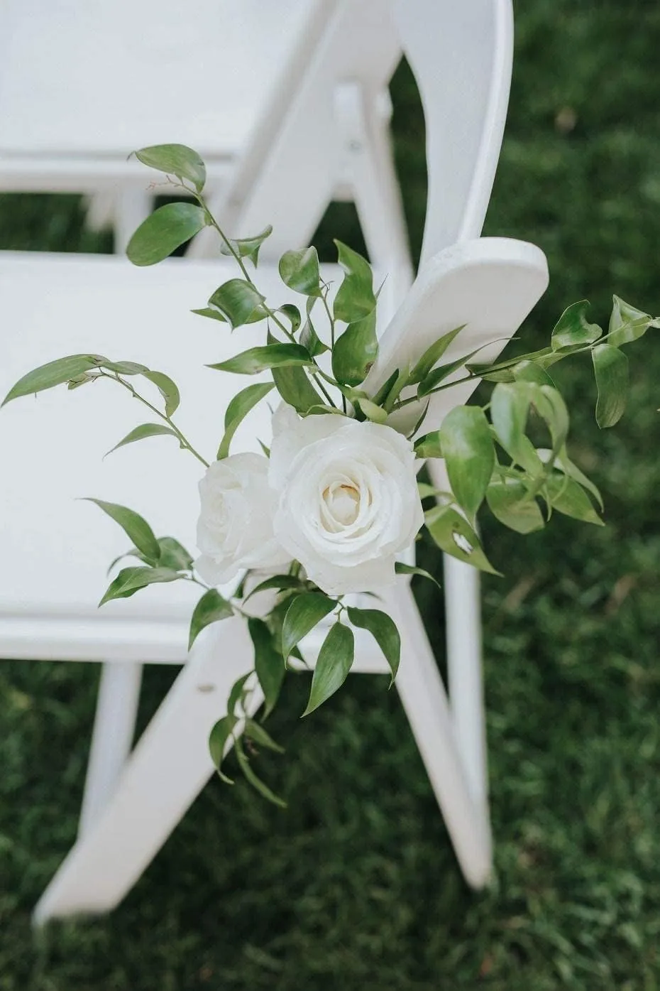 Laelfe 12 PCS Artificial Flowers Roses Silk Flowers Fake Long Stem Artificial Roses for Home Wedding Bathroom Kitchen Decorations