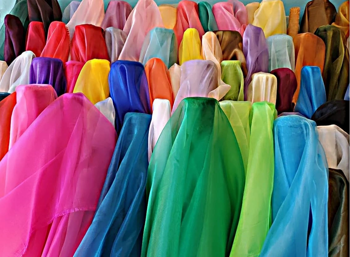 MDS Pack of 10 Yard Sheer Organza Fabric for Wedding Party Home Event Banquet Decorations, Backdrop Curtain Craft Dress Sewing Fashion DIY Crystal Organza Tulle Fabric Bolt 44” Wide - Silver Gray