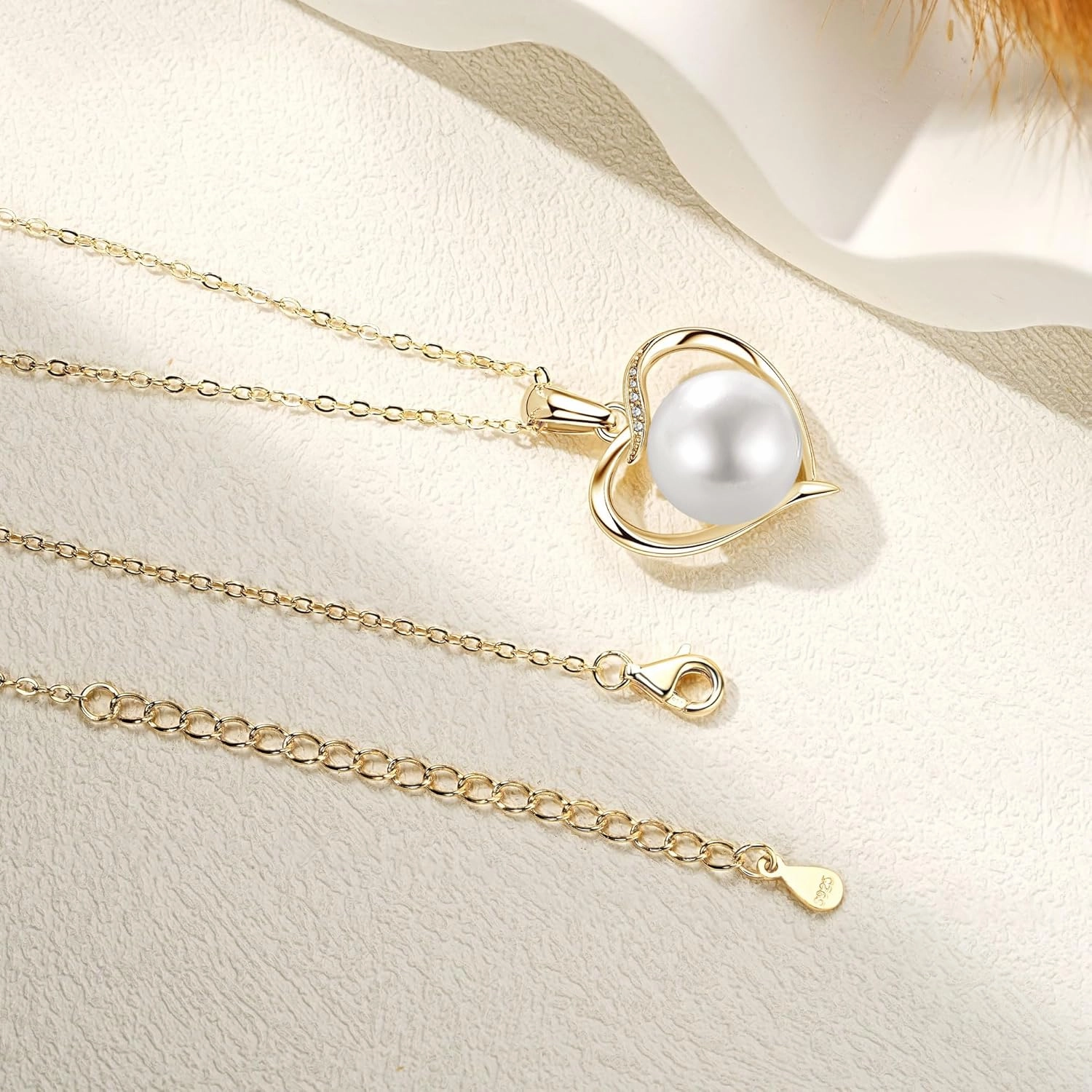 Pearl Pendant Necklaces for Women, Freshwater Cultured White Pearl with 925 Sterling Silver Necklace Chain, Shiny Moissanite Pearl Jewelry Gifts for Mom Wife Girlfriend