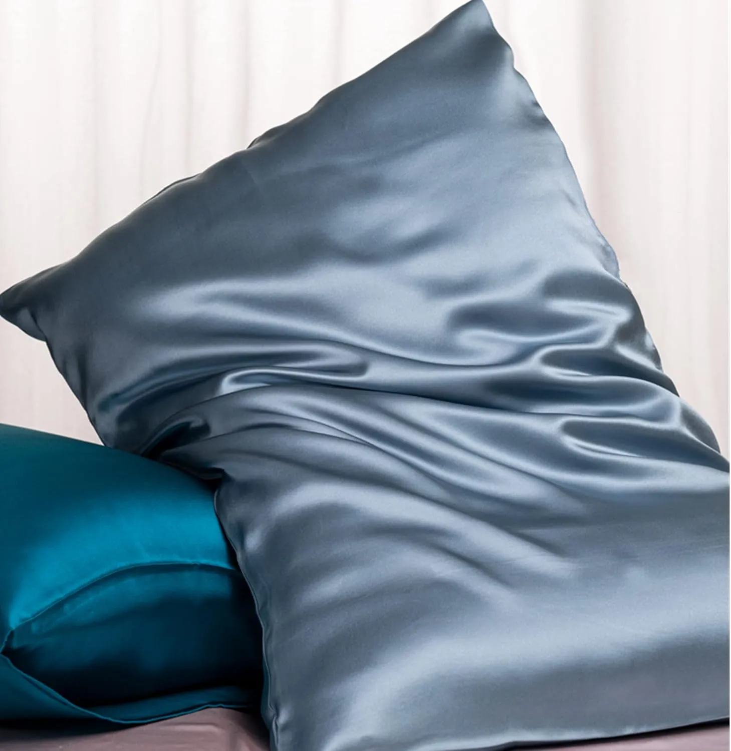 Premium Natural Mulberry Silk Pillowcase for Hair and Skin Made in USA, 22 Momme 6A Silk Pillow Cases Standard Size with Zipper, Ideal for Women's Beauty Sleep, 1 Pc 20"x26" (Standard, Blue Grey)