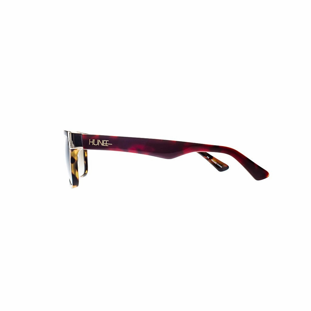 Shiny Tokyo Tortoise with Gold Tone Metal Wayfarers