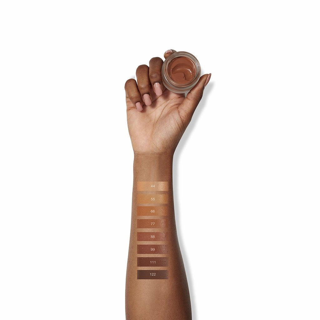 Un Cover-Up Cream Foundation Fond de Teint Crème