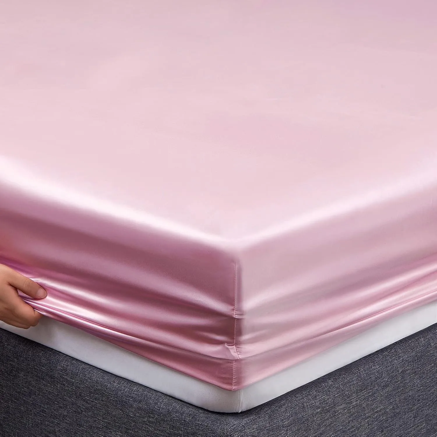 Vonty Satin Sheets Twin Silky Soft Satin Bed Sheets Pink Sheet Set, 1 Deep Pocket Fitted Sheet   1 Flat Sheet   1 Pillowcases