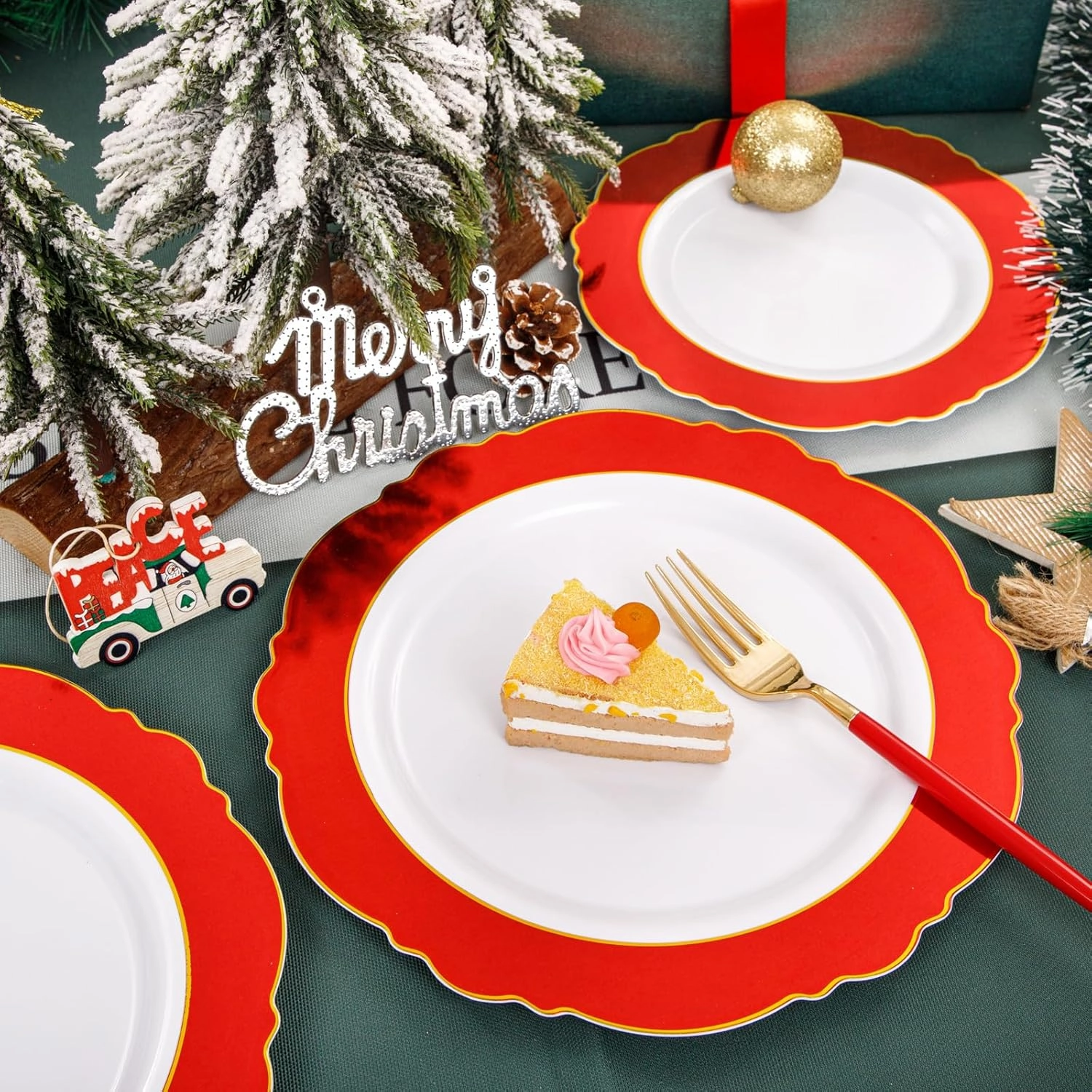 WDF 60pcs Red Plastic Plates Gold Rim - 10.25inch Red Dinner Plates Disposable Plates Table Decor for Memorial Day