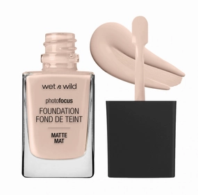 Wet n Wild Photo Focus Foundation Matte Rose Ivory