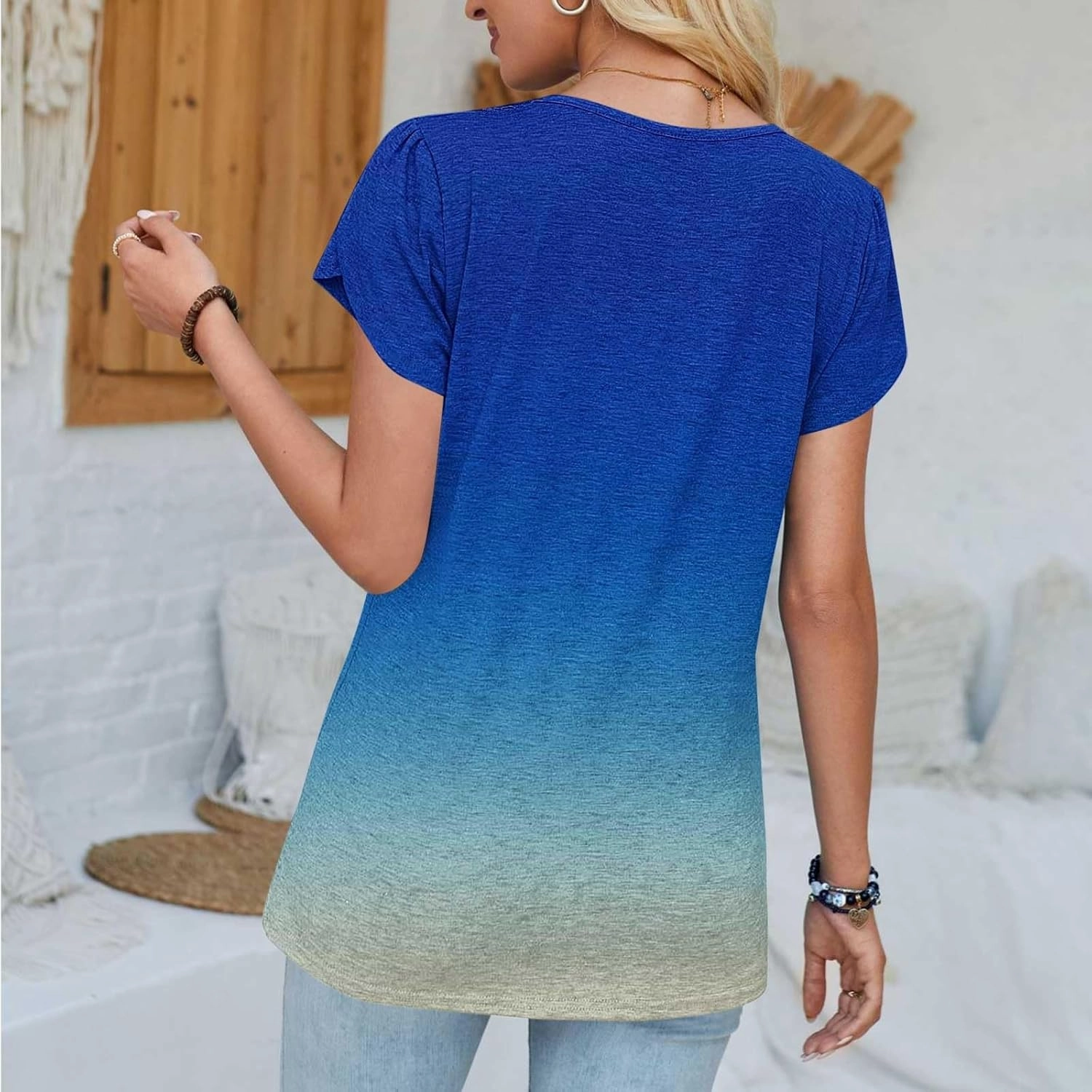Women's Summer Casual V-Neck Short Sleeved Shirts T-Shirt Floral Printed Tops Basic Tee Tops Loose Tunics Blouse