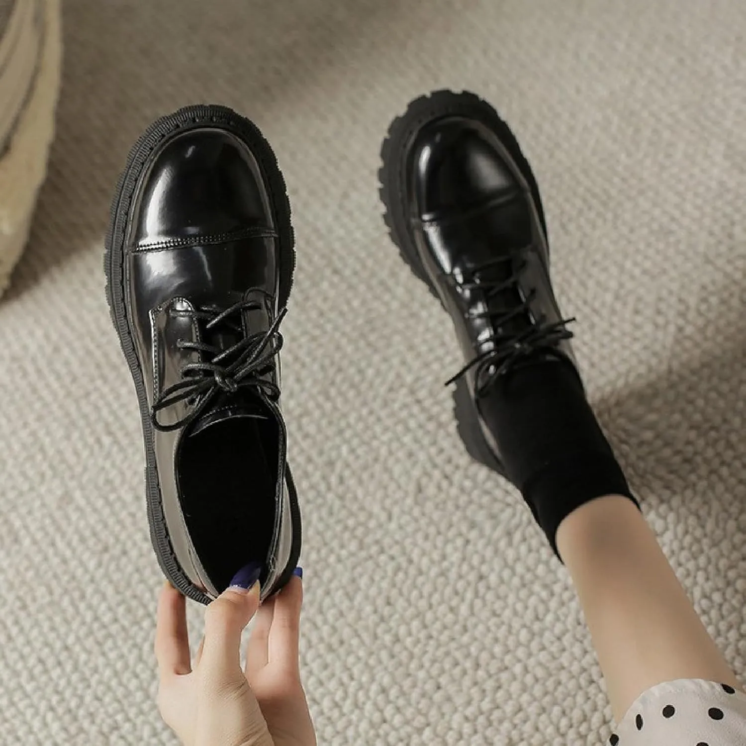 Women's Patent Leather Platform Oxfords Classic Lace Up Comfortable Round Toe Non-Slip Lug Sole Chunky Heel Uniform Dress Shoes for Business Casual Work Office