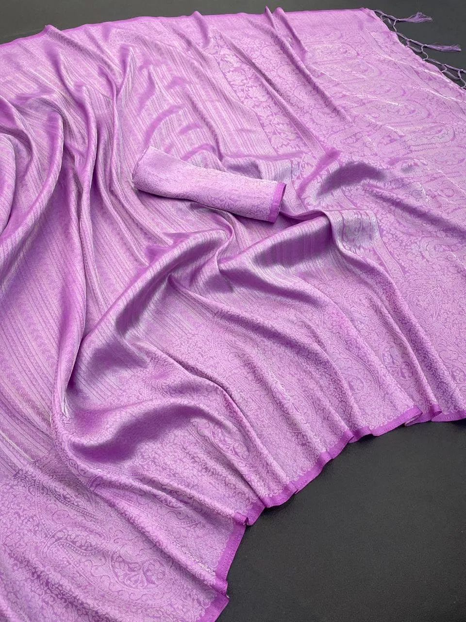 Women's Pure Lichi Silk Indian Wedding Wear kanjeevaram Saree with UnStitched Blouse Piece