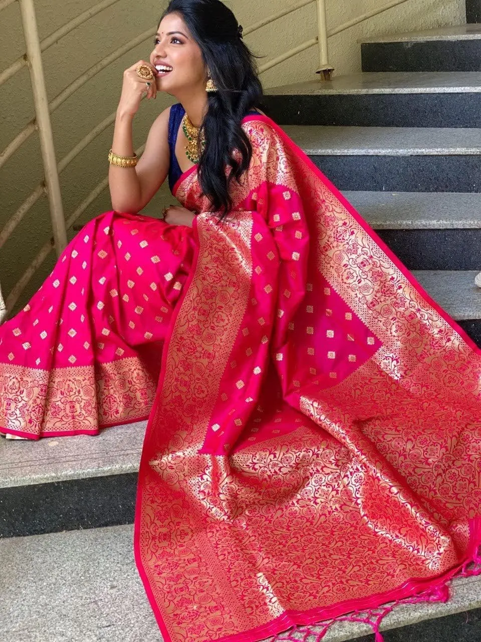 Women's Pure Lichi Silk Indian Wedding Wear kanjeevaram Saree with UnStitched Blouse Piece